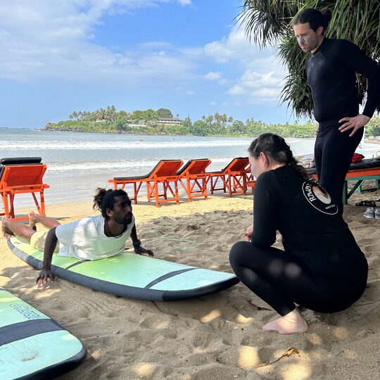 raja surf school